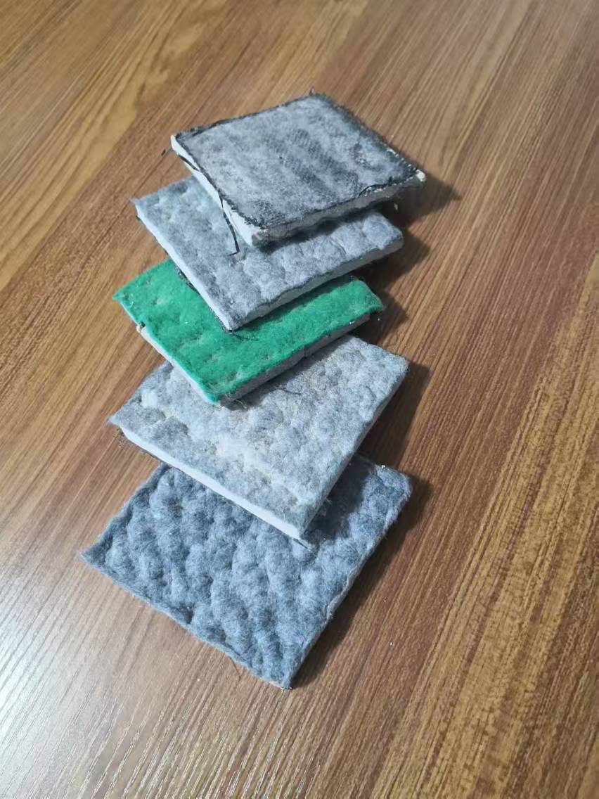 Lona de concreto versus manta de controle de erosão de fibra de coco: qual é a melhor opção para proteção de taludes?